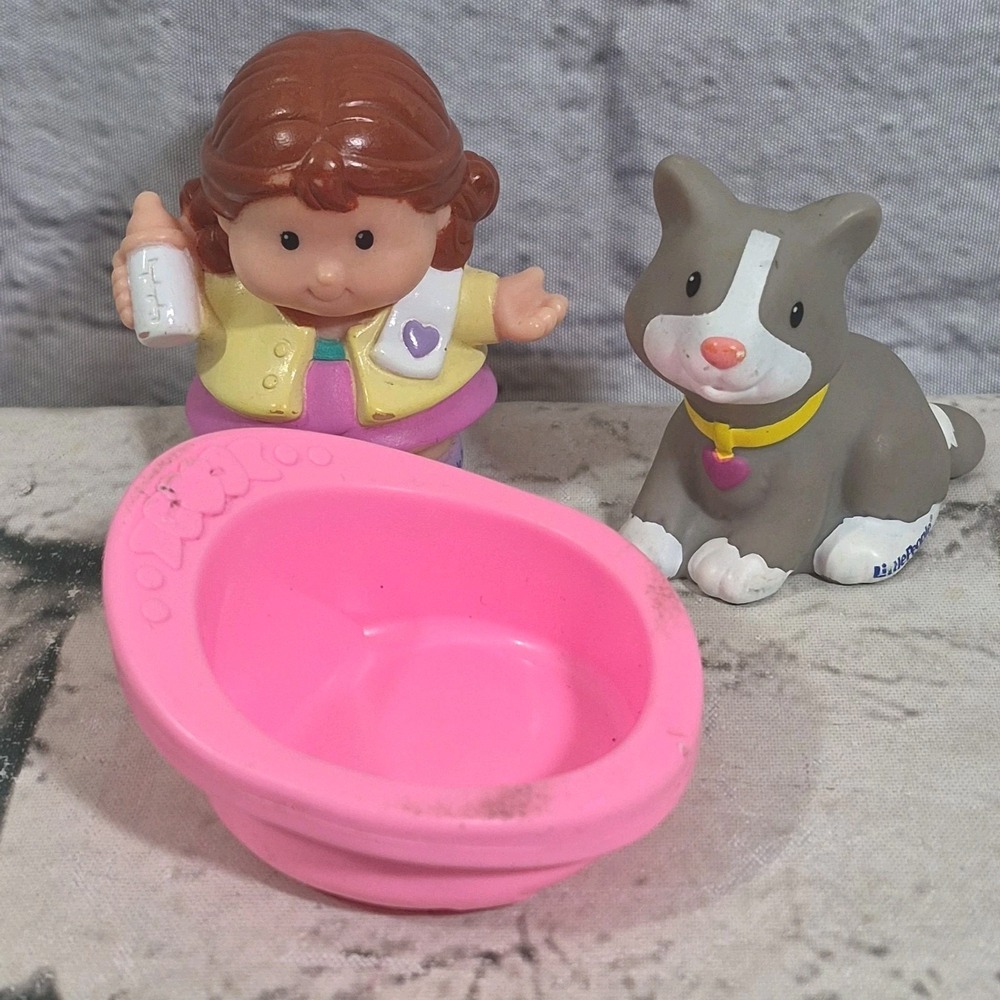 Fisher-Price Little People Figures Lot Mother With Baby Seat Amd‎ Kitty Cat